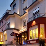 Logis Du Midi - Etienne Sud Otel 3*