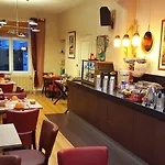 Logis Du Midi - Etienne Sud 3*