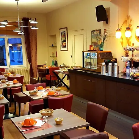Hotel Logis Du Midi - Etienne Sud 3*