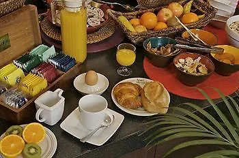 Hotel Logis Du Midi - Etienne Sud 3*