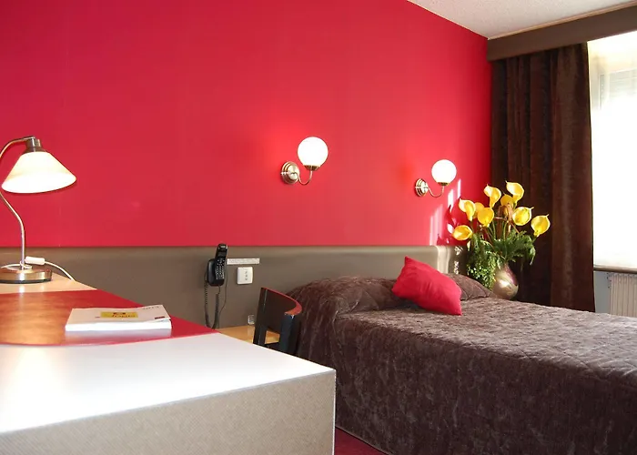 Hotel Logis Du Midi - Etienne Sud Saint-Etienne (Loire)