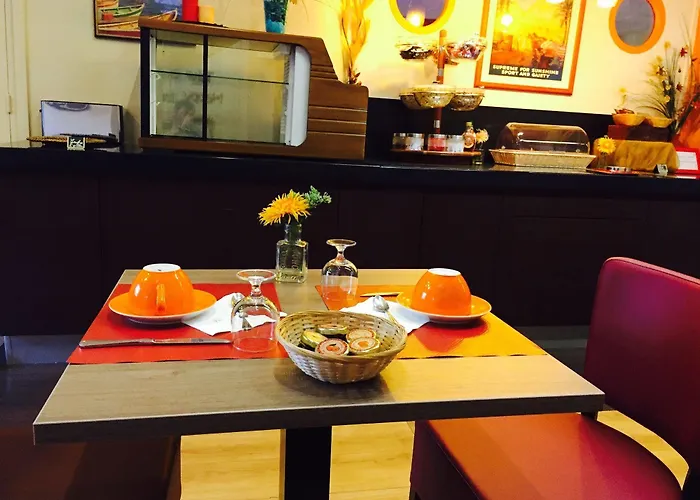 Logis Du Midi - Etienne Sud Hotel Saint-Etienne (Loire)