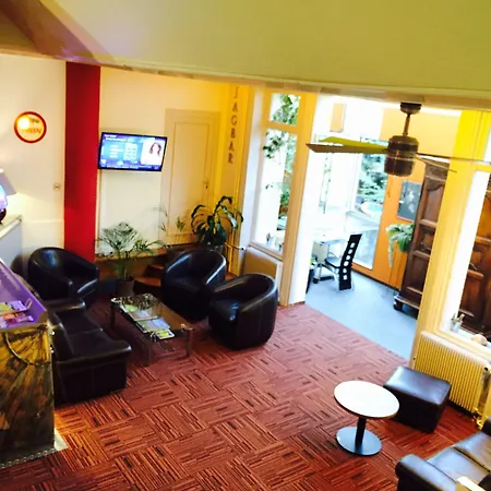 Logis Du Midi - Etienne Sud Hotel 3*