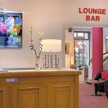 Logis Du Midi - Etienne Sud 3*