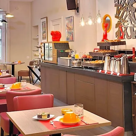 Hotel Logis Du Midi - Etienne Sud 3*